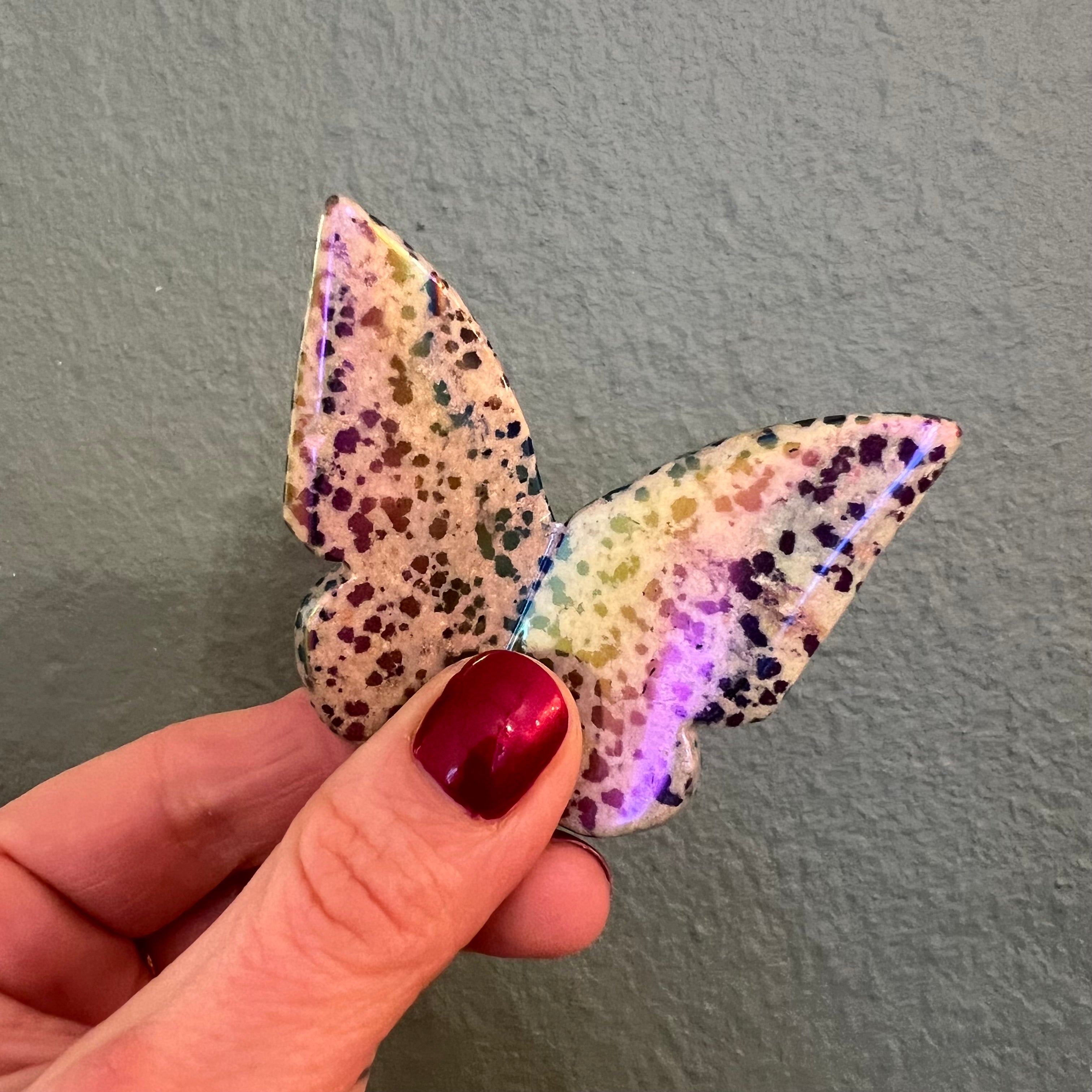 Schmetterling aus Dalmatiner Jaspis, Angel Aura