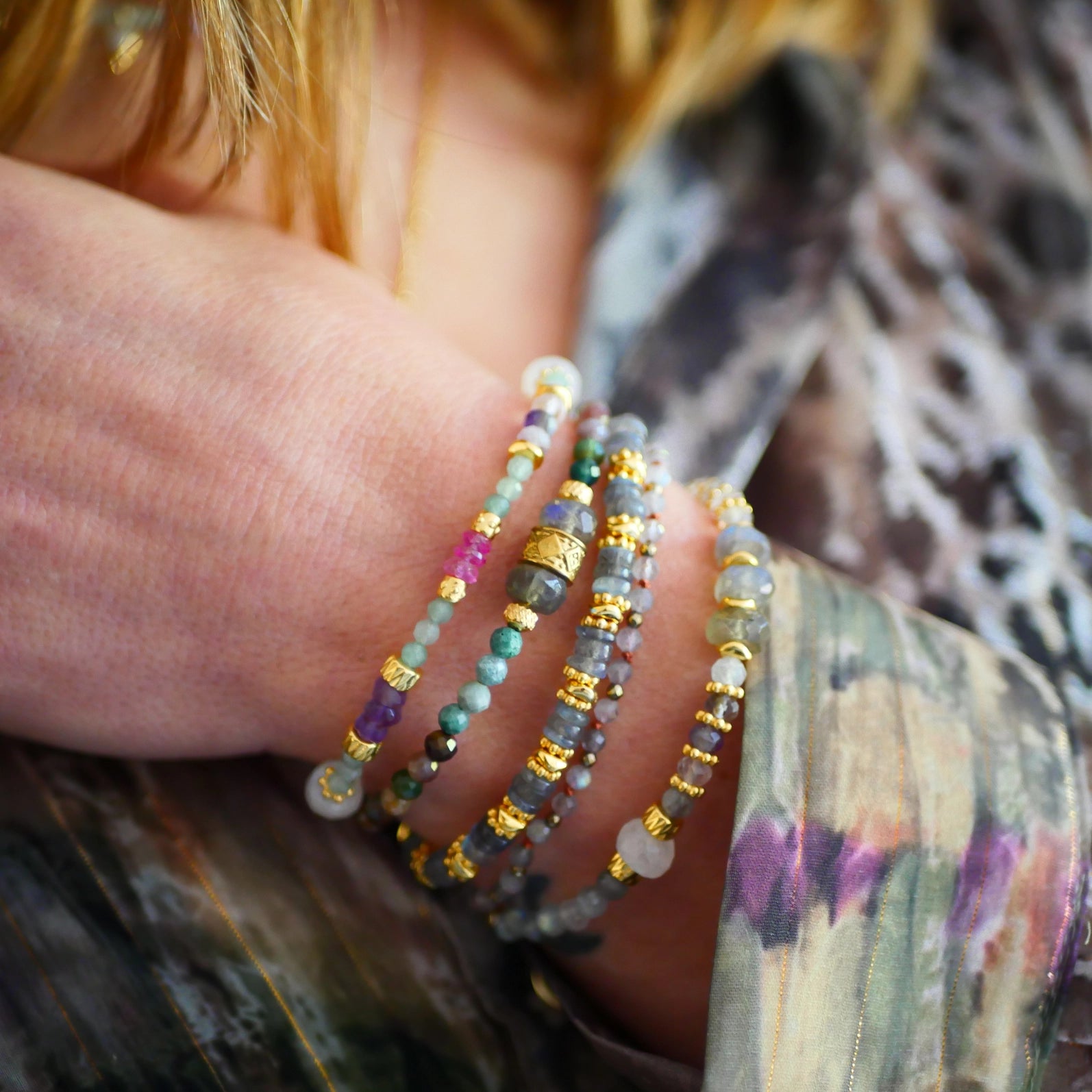 Armband Aventurin, Mondstein, Amethyst & Topas