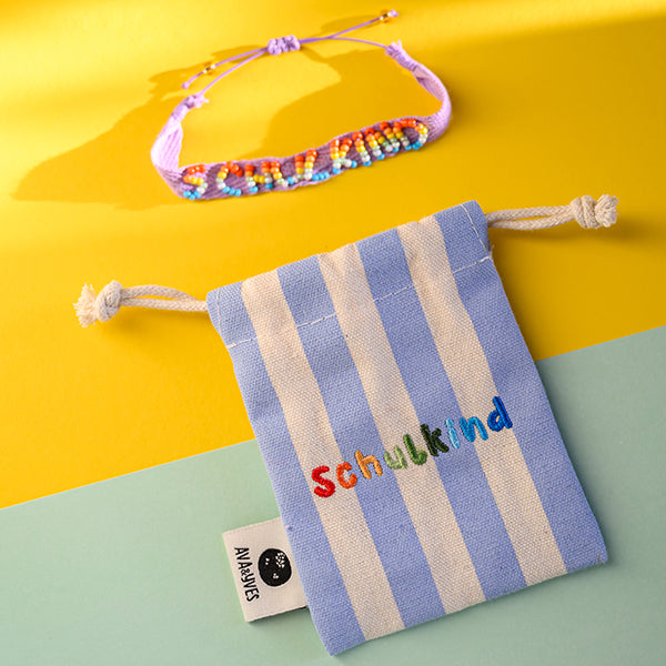 Gewebtes Armband Schulkind