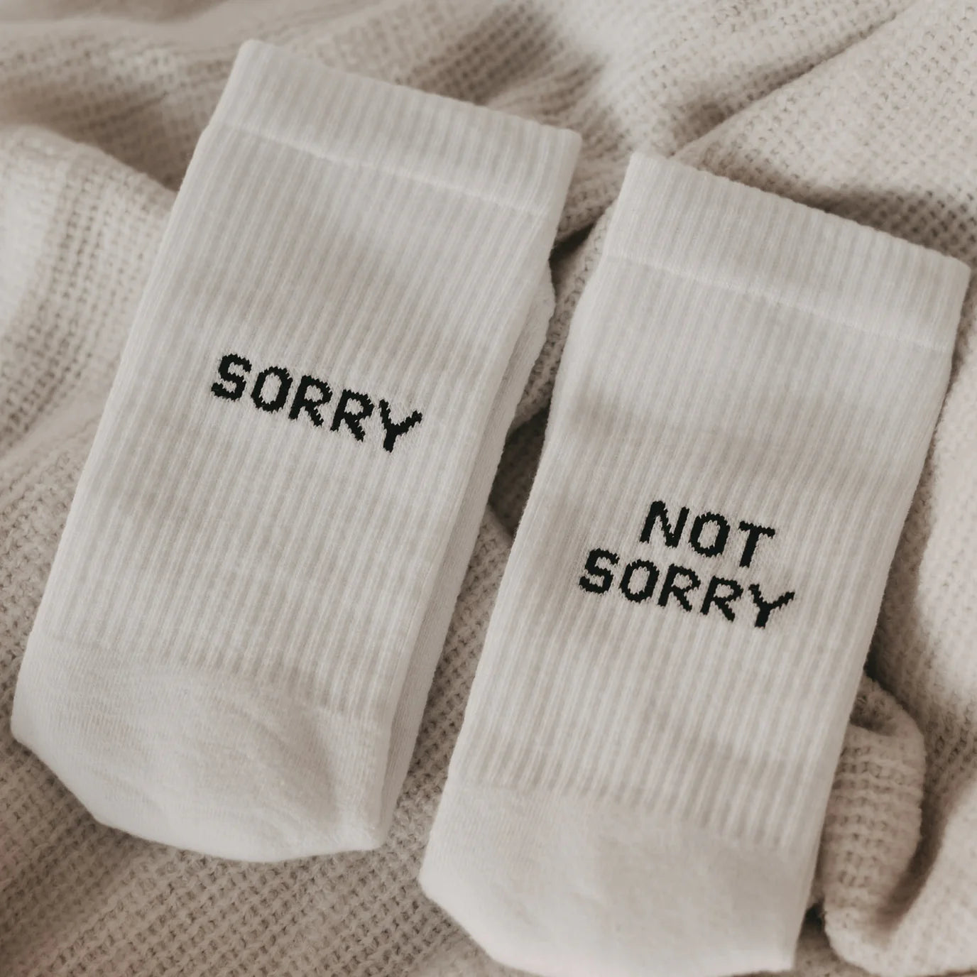 Socken "Sorry not Sorry"